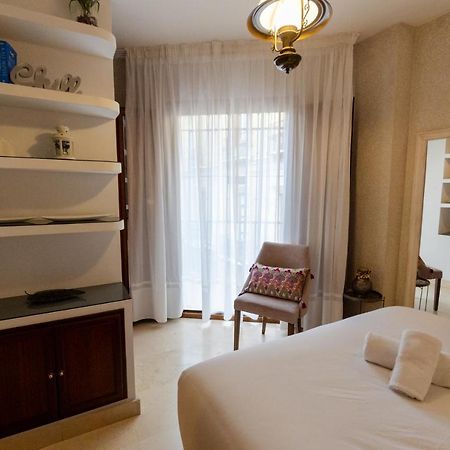 RentalSevilla a un minuto de la Campana Exterior foto