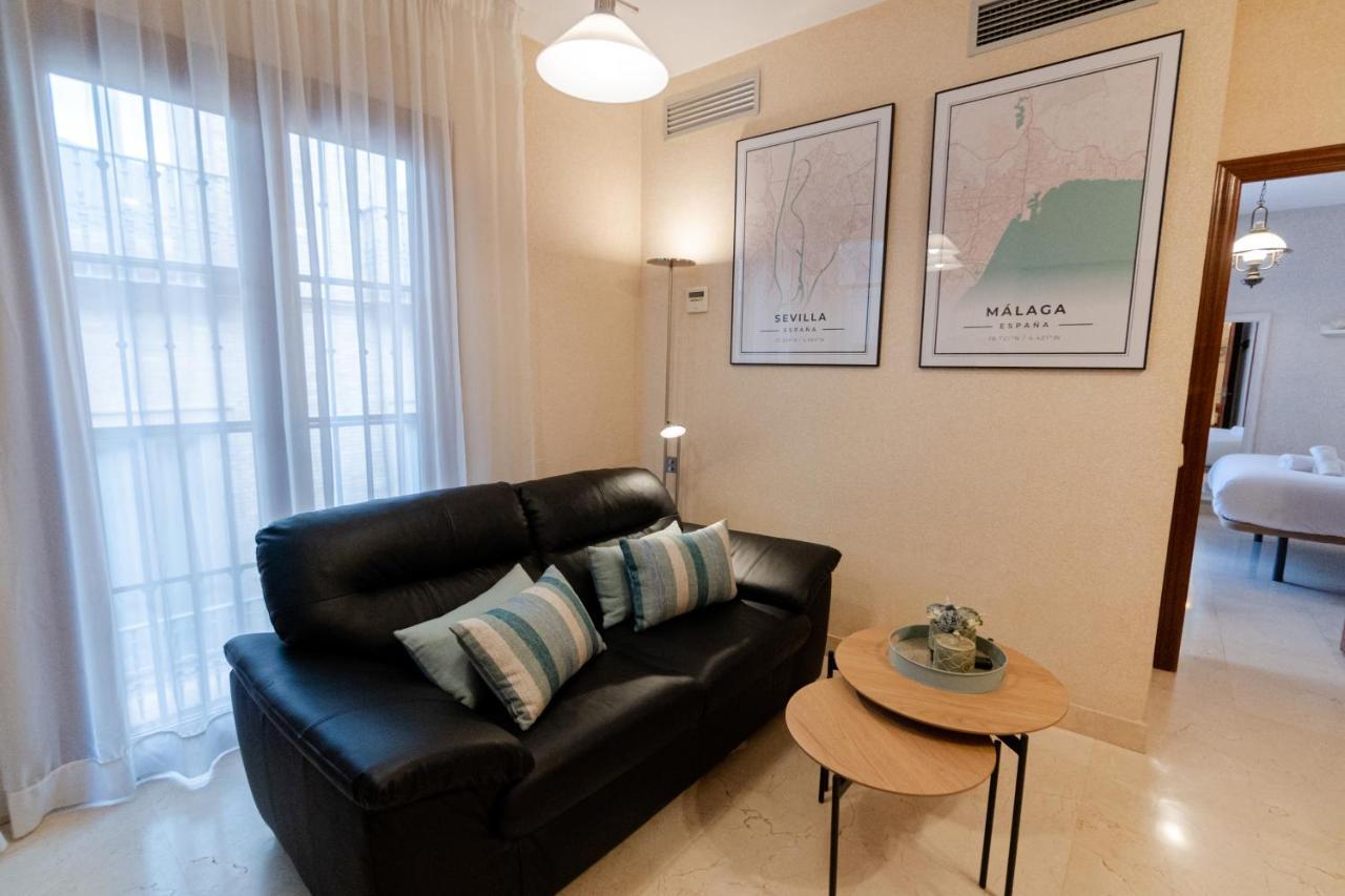 RentalSevilla a un minuto de la Campana Exterior foto