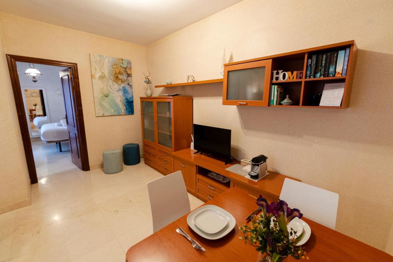 RentalSevilla a un minuto de la Campana Exterior foto